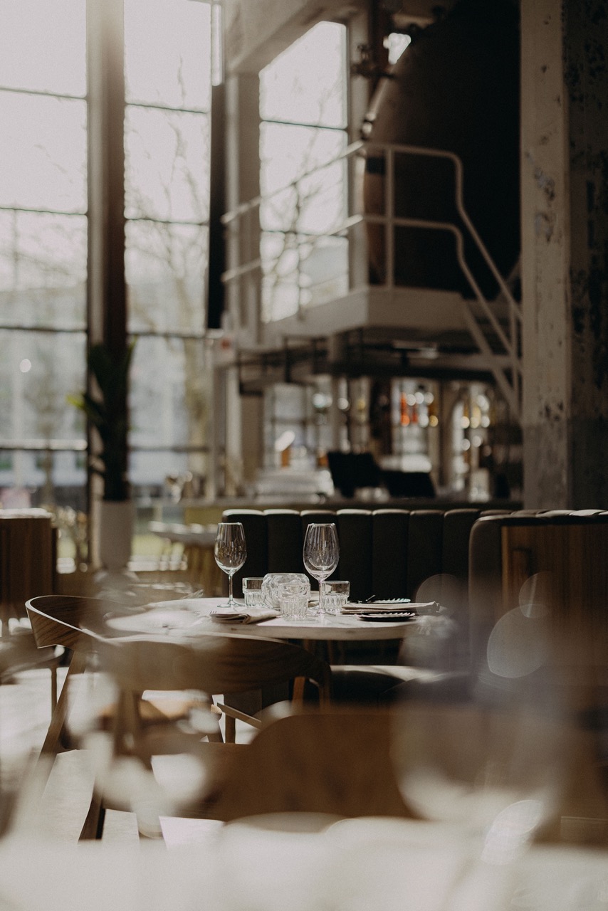 Restaurant Blossem in Breda opent in oude chipsfabriek ‘Rauw en puur’